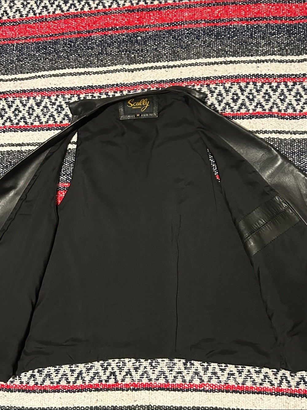 Scully Black Leather Men's Braided-Trim Vest - Picture 7 of 7